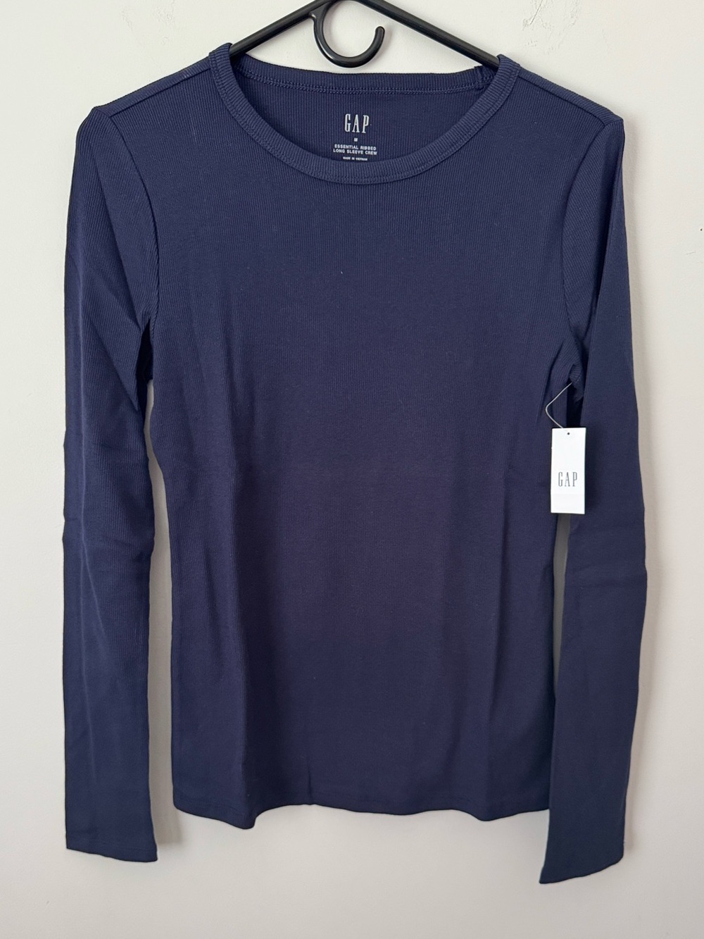 🆕 GAP - Women’s Essential Rib Long Sleeve Crewneck Top - Navy - M